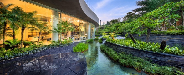 龙湖集团 连续五年跻身中国地产十强，产品力迭代与园林设计匠心共铸品质生活